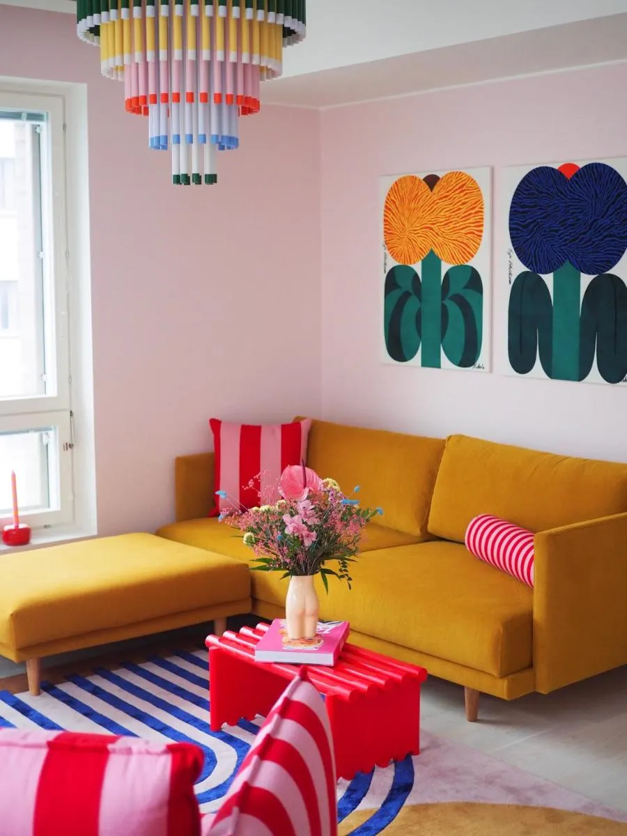 Image 4 of Candy-Colored Two-Room Condo with Sweet views