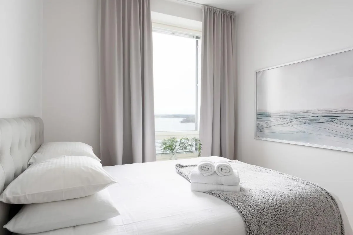 Image 5 of Luxury penthouse with stunning sea views & private sauna