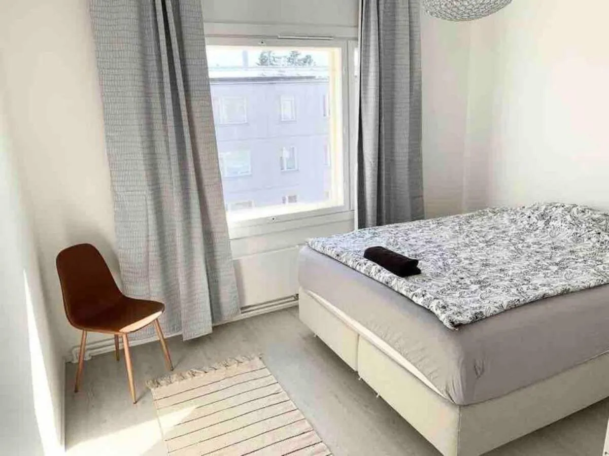 Image 1 of MELLUNMAKI Renovated 3 bedroom apt next to metro