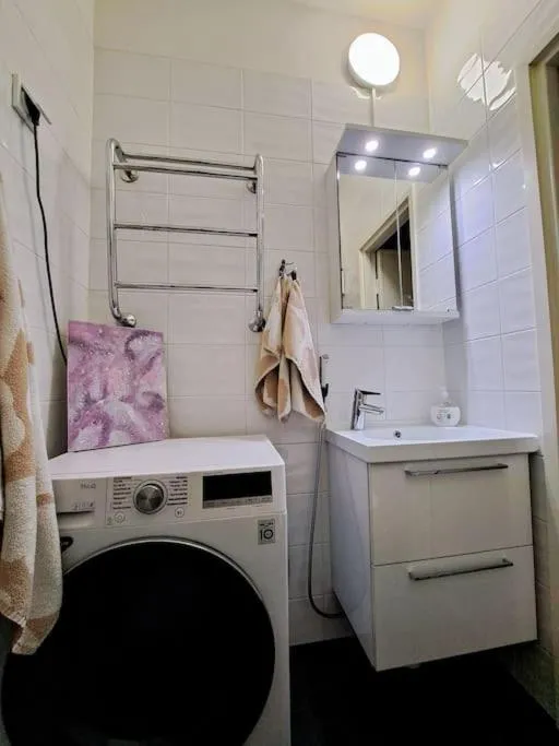 Image 5 of Renovated 64m2 apartment