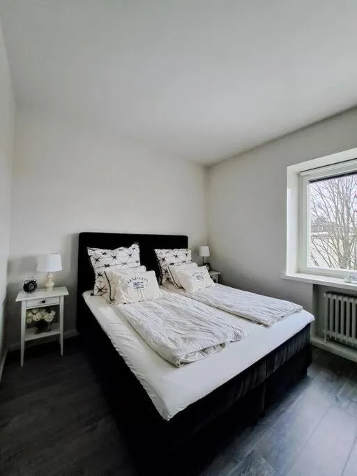 Image 4 of Renovated 64m2 apartment