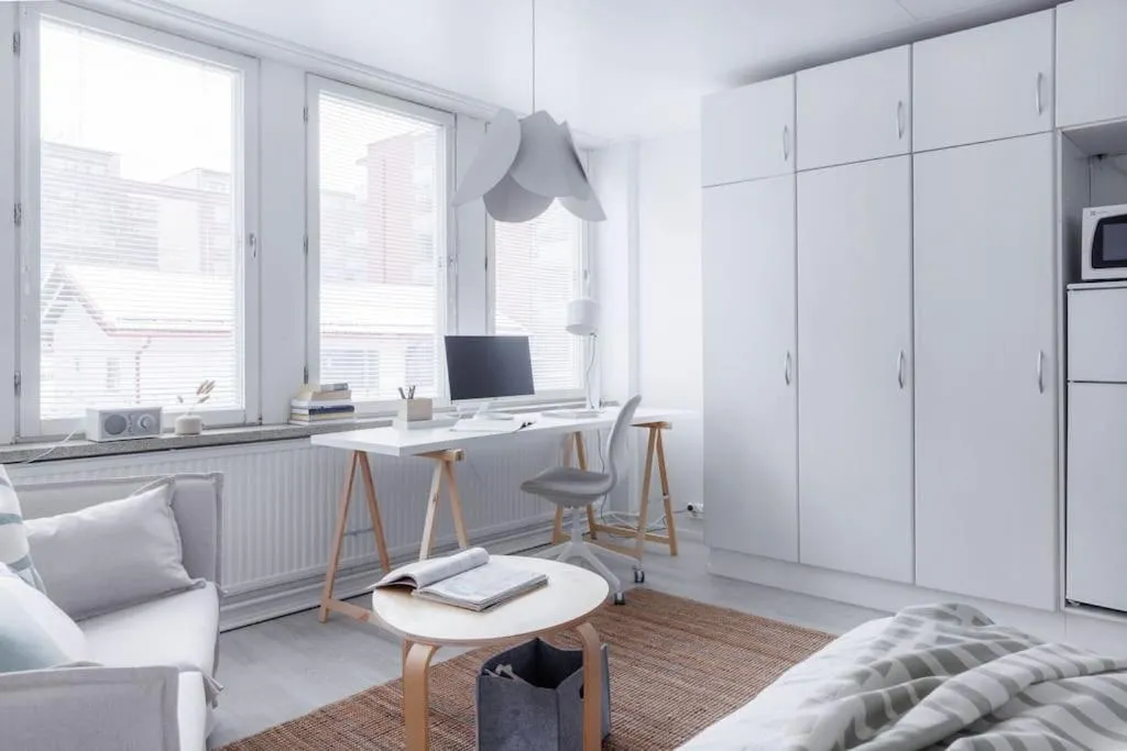 Image 3 of Studio for a business traveler